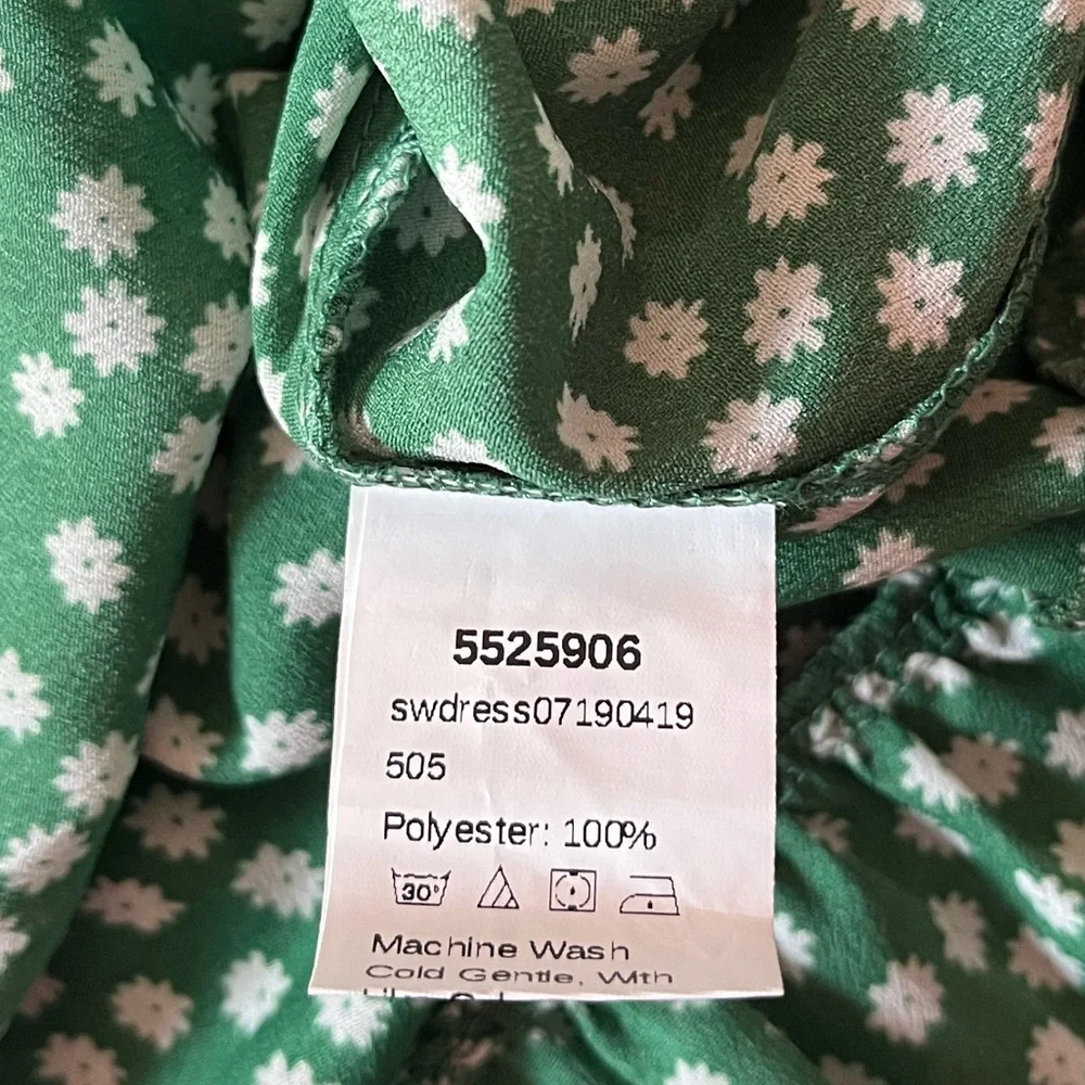 Shein size medium green floral dress - Picture 6 of 8